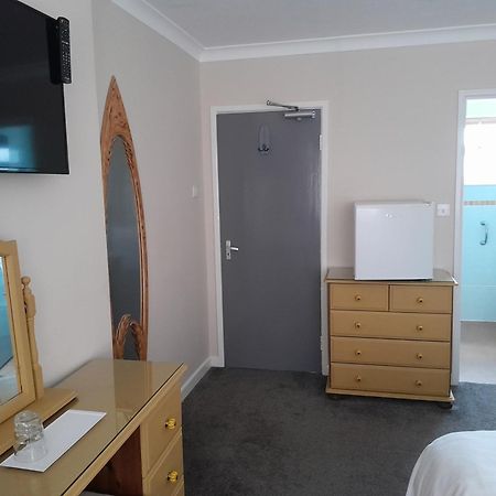 Relax At Rosscourt Guest House-Free On Site Parking (Adults Only) Bournemouth Esterno foto