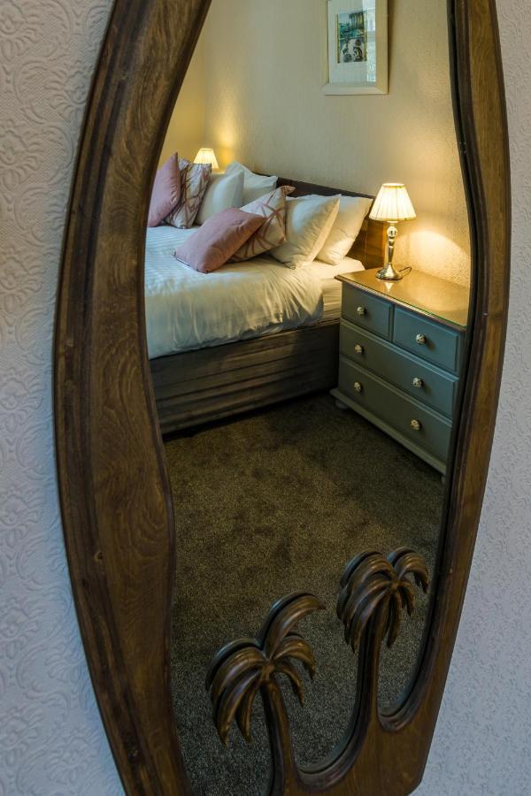 Relax At Rosscourt Guest House-Free On Site Parking (Adults Only) Bournemouth Esterno foto