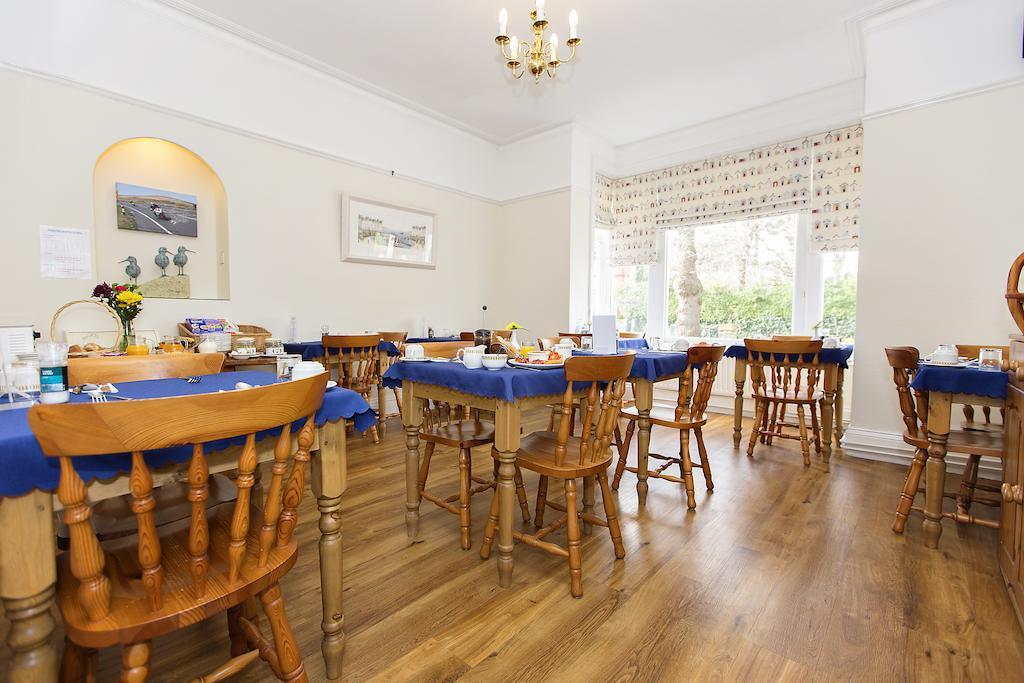 Relax At Rosscourt Guest House-Free On Site Parking (Adults Only) Bournemouth Esterno foto